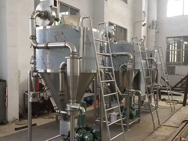 Laboratory spray drying installation with cooled conveying, wall cooling and PLC control