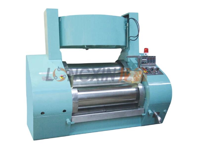 Longxin hydraulic three-roll mill with three grinding rolls and an overhead feed tipper